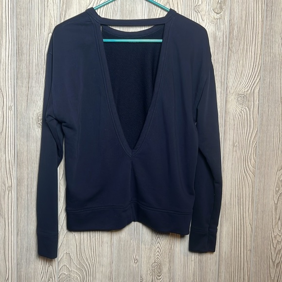 Nike Women's Dri-Fit L/S Versa Open Back Training Top Navy Blue Size XS - Picture 3 of 5